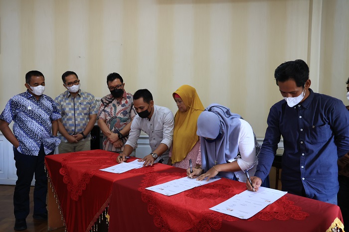 Komitmen Pengembangan Ekonomi Masyarakat, PTPN V Salurkan Rp1,3 Miliar di Rokan Hulu